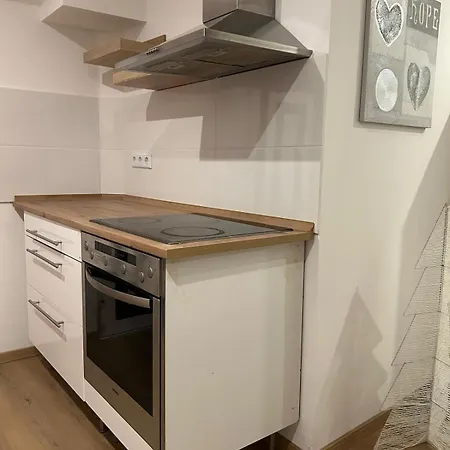 Neue Erdgeschosswohnung In Zentrum Von