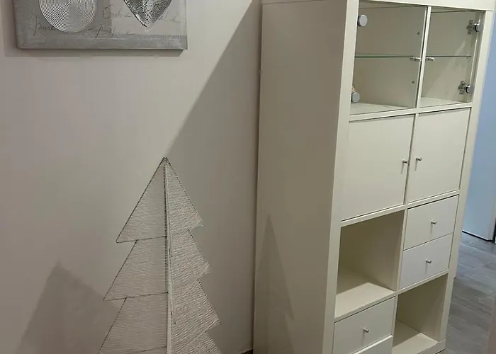 Neue Erdgeschosswohnung In Zentrum Von *